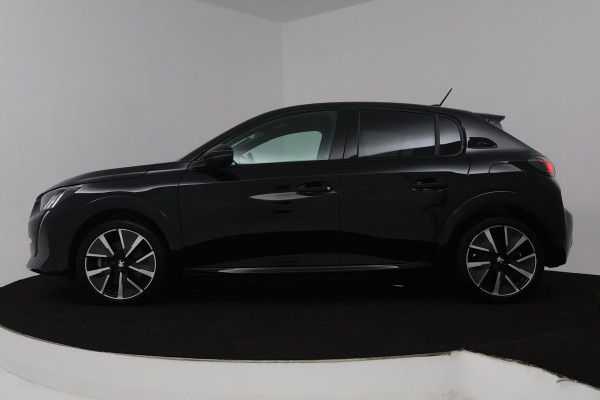 Peugeot e-208 EV GT 350 50 kWh (SFEERVERLICHTING, STOELVERWARMING, CAMERA, CRUISE ADAPTIEF, PARKEERSENSOREN)