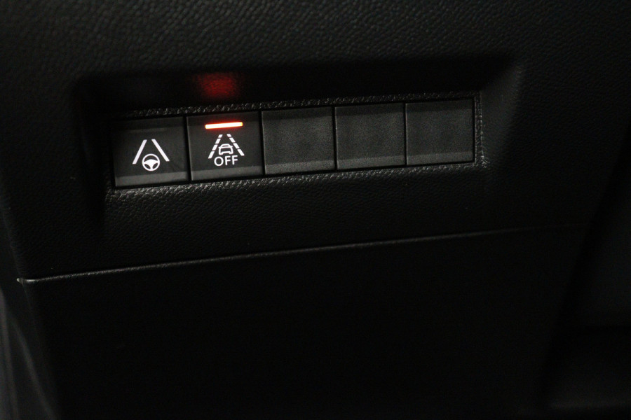 Peugeot e-208 EV GT 350 50 kWh (SFEERVERLICHTING, STOELVERWARMING, CAMERA, CRUISE ADAPTIEF, PARKEERSENSOREN)