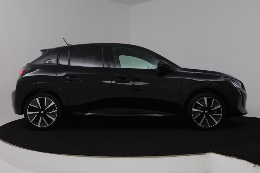 Peugeot e-208 EV GT 350 50 kWh (SFEERVERLICHTING, STOELVERWARMING, CAMERA, CRUISE ADAPTIEF, PARKEERSENSOREN)
