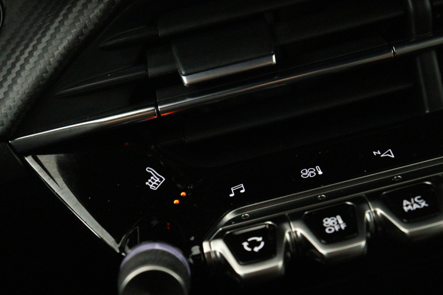 Peugeot e-208 EV GT 350 50 kWh (SFEERVERLICHTING, STOELVERWARMING, CAMERA, CRUISE ADAPTIEF, PARKEERSENSOREN)