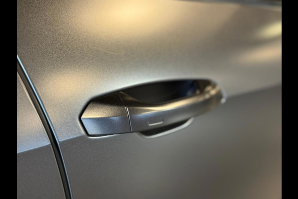 Audi A6 Avant RS6 TFSI quattro / Softclose / Stoel Verwaming/Ventilatie / Pano / 360 Camera / HUD / Keyless