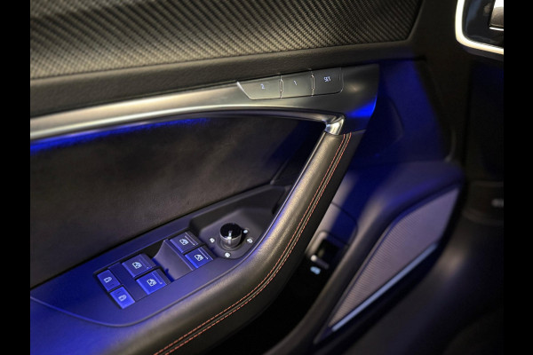 Audi A6 Avant RS6 TFSI quattro / Keramisch / Softclose / B&O Advanced / Pano / HUD / Stuur verwaming