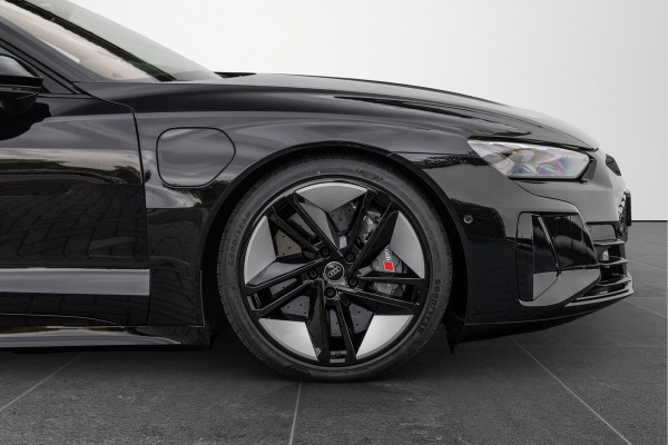 Audi e-tron GT RS 600pk Quattro Keramisch Pano HuD 4-wielbesturing Designpakket RS