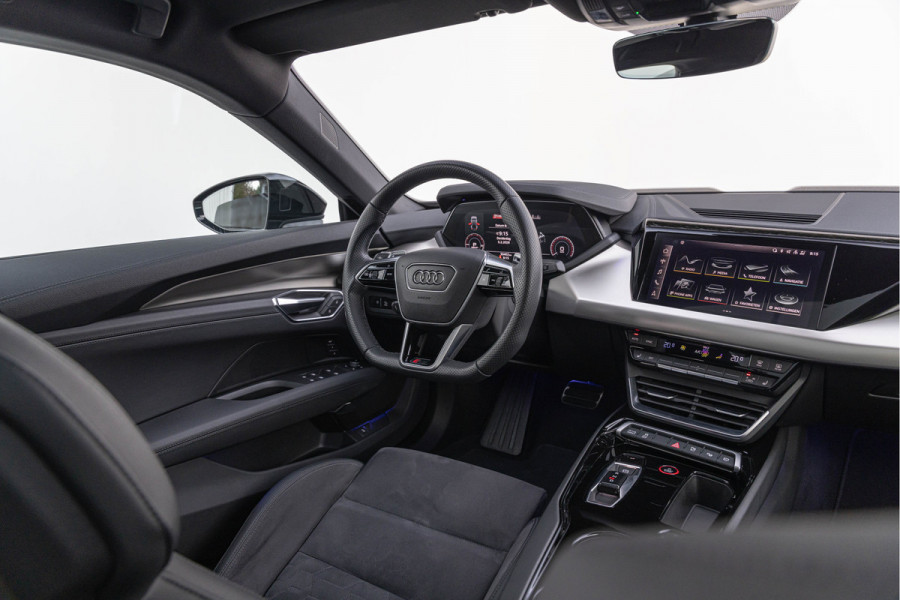 Audi e-tron GT RS 600 pk Quattro Pano HuD B&O Vierwielsturing ACC
