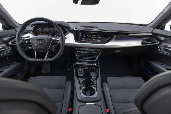 Audi e-tron GT RS 600 pk Quattro Pano HuD B&O Vierwielsturing ACC