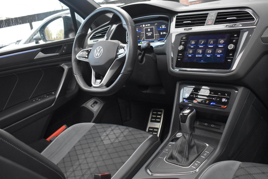Volkswagen Tiguan Allspace 1.5 TSI R-Line 7p. Pano Lane ACC Keyless Camera Trekhaak