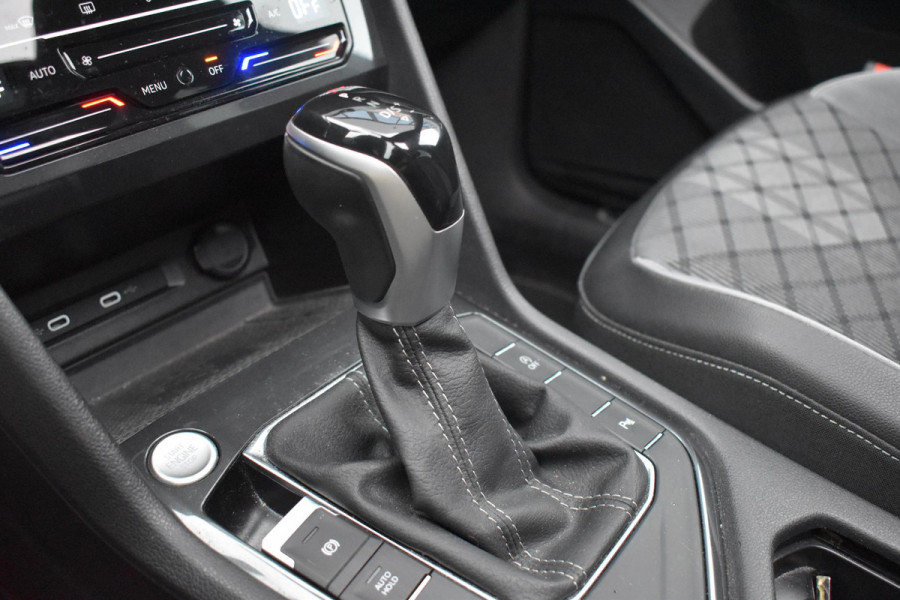 Volkswagen Tiguan Allspace 1.5 TSI R-Line 7p. Pano Lane ACC Keyless Camera Trekhaak