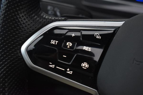 Volkswagen Tiguan Allspace 1.5 TSI R-Line 7p. Pano Lane ACC Keyless Camera Trekhaak