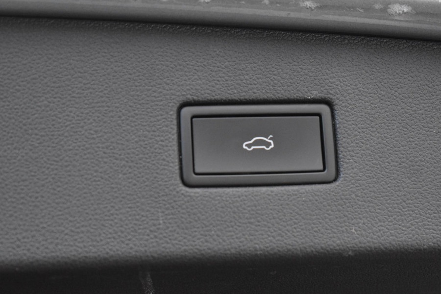 Volkswagen Tiguan Allspace 1.5 TSI R-Line 7p. Pano Lane ACC Keyless Camera Trekhaak