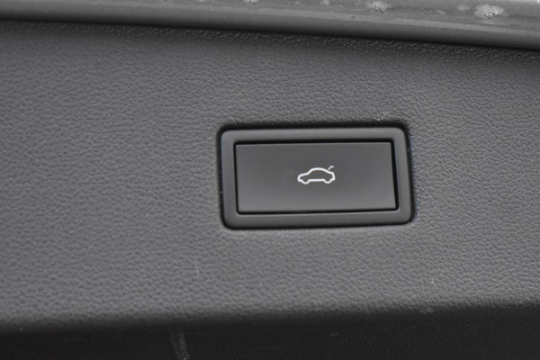 Volkswagen Tiguan Allspace 1.5 TSI R-Line 7p. Pano Lane ACC Keyless Camera Trekhaak