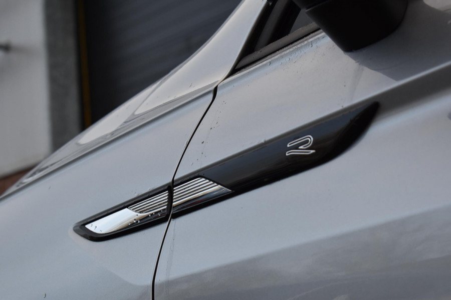 Volkswagen Tiguan Allspace 1.5 TSI R-Line 7p. Pano Lane ACC Keyless Camera Trekhaak