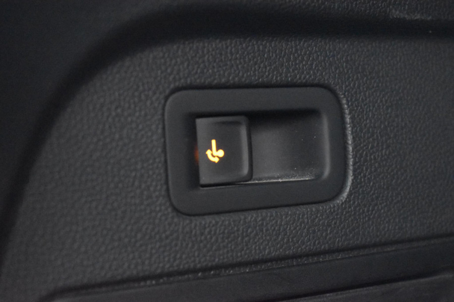 Volkswagen Tiguan Allspace 1.5 TSI R-Line 7p. Pano Lane ACC Keyless Camera Trekhaak