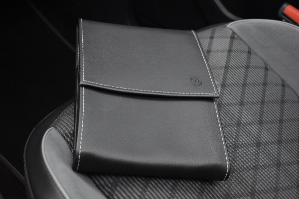 Volkswagen Tiguan Allspace 1.5 TSI R-Line 7p. Pano Lane ACC Keyless Camera Trekhaak