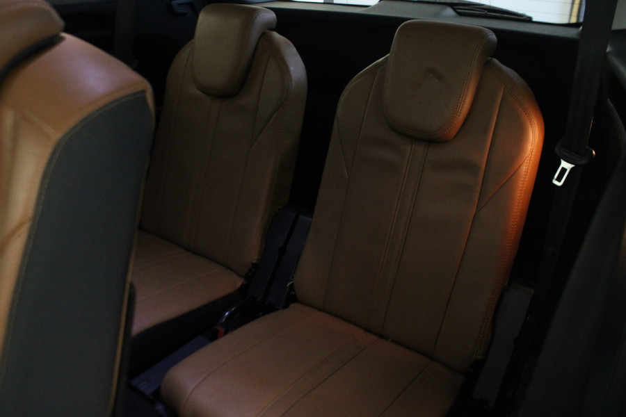 Peugeot 5008 1.2 PureTech Allure |Pano|Leder|Stoelverw.|