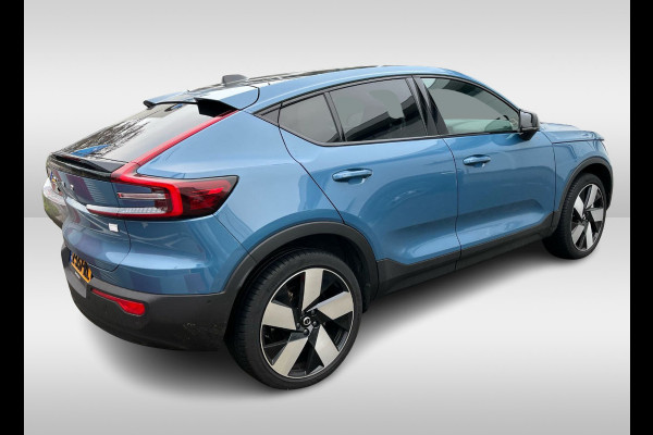 Volvo C40 Single Motor Extended Range Ultimate 82 kWh / Trekhaak / Panoramadak / 360Camera / Half leder / Keyless / 20'' / Harman Kardon / CarPlay / Warmtepomp / Stuur+Stoelverwarming / Dodehoek / DAB / ACC