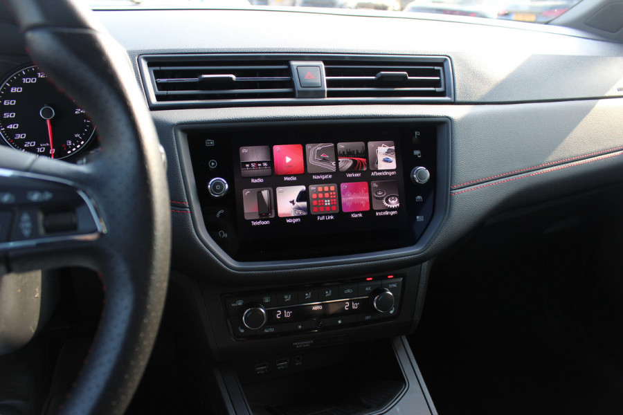 Seat Ibiza 1.0 TSI FR Business Intense / Camera / CarPlay / Keyless / 18'' / DAB / Stoelverwarming / ACC