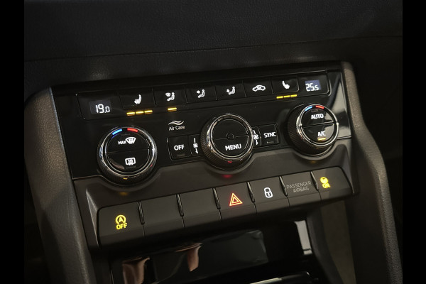 Škoda Karoq TSI 115PK SELECTION CARPLAY/LED/ECC