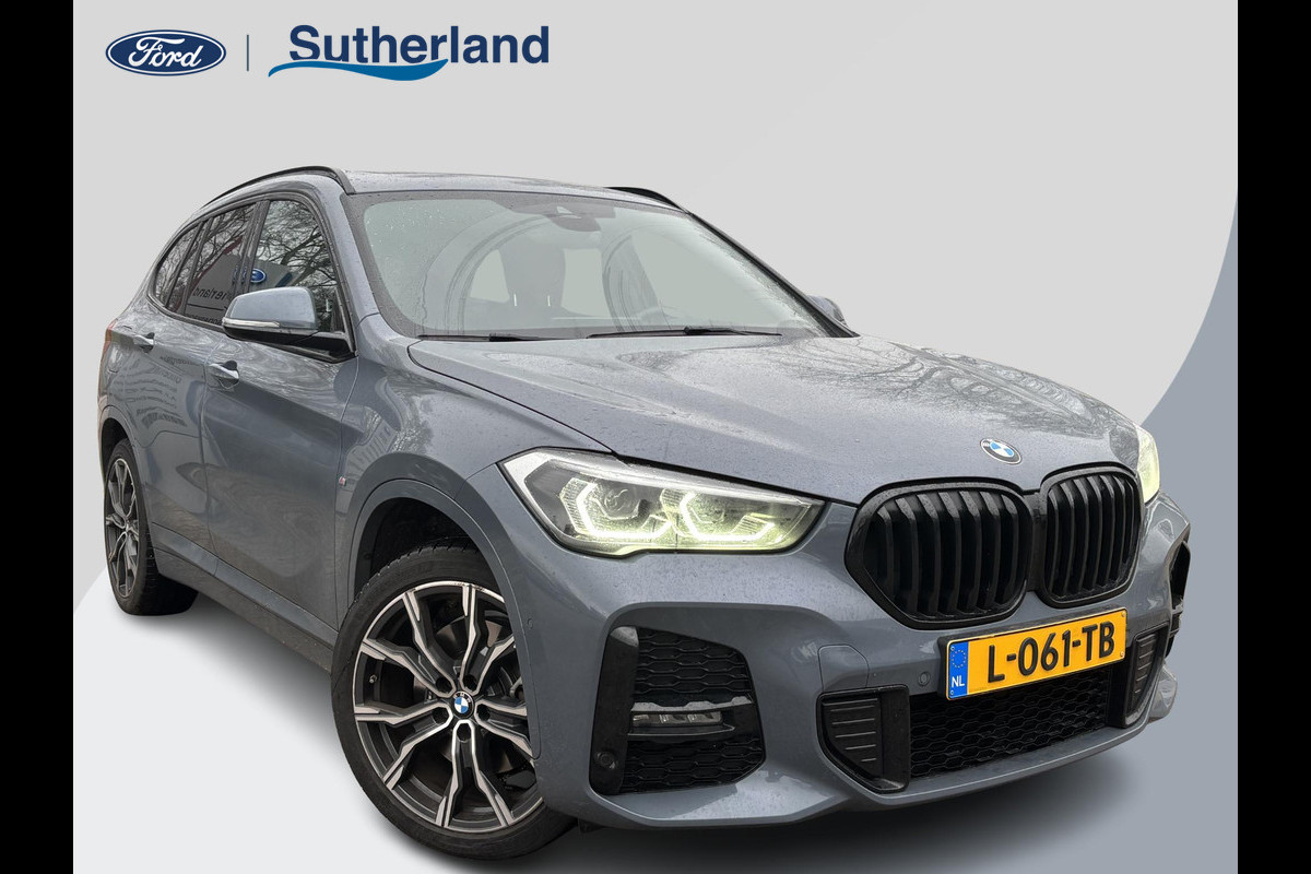 BMW X1 xDrive25e eDrive M Sport | Bellen voor bezichtiging  | Plug-in Hybride | PHEV | 220pk | Panoramadak | Storm Bay Metallic | 19 inch | M Pakket | Camera | Sportstoelen | Led verlichting | Head Up Display | Shadowline Exterieur | | SCI
