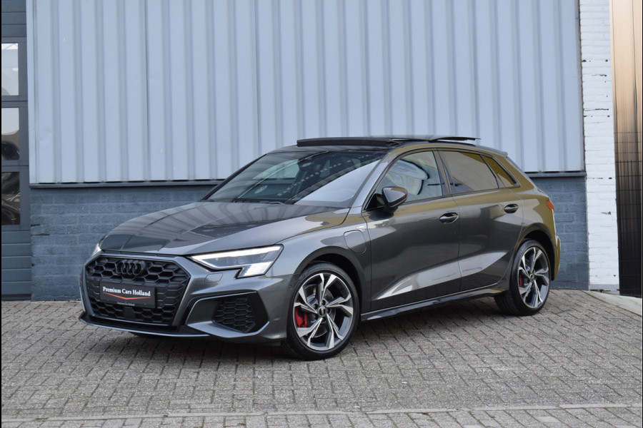 Audi A3 Sportback 45 TFSI e S-Line 245 Pk Alle Opties Pano RS-Stoel Head-Up Memory Keyless RS3 18 Inch