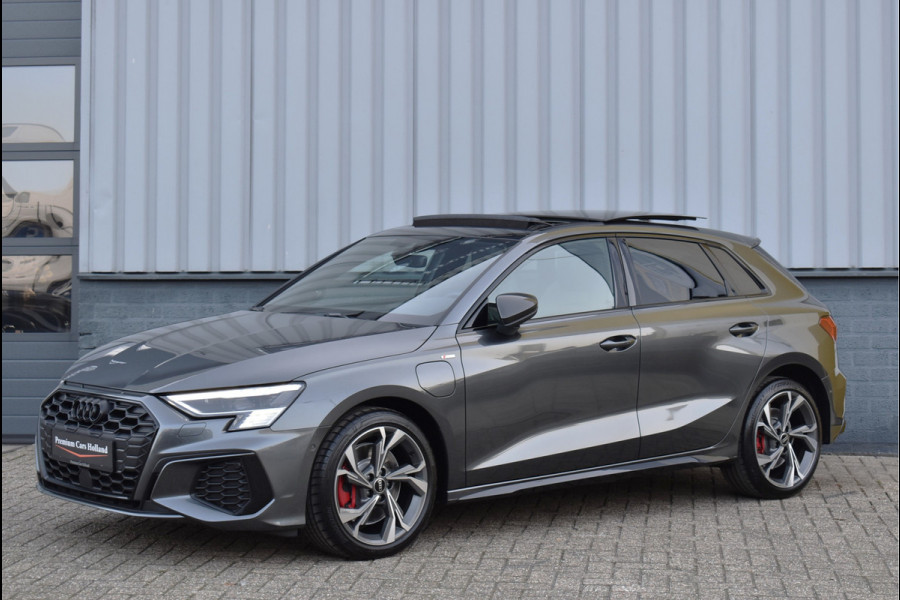 Audi A3 Sportback 45 TFSI e S-Line 245 Pk Alle Opties Pano RS-Stoel Head-Up Memory Keyless RS3 18 Inch