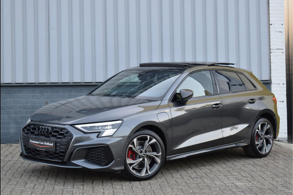 Audi A3 Sportback 45 TFSI e S-Line 245 Pk Alle Opties Pano RS-Stoel Head-Up Memory Keyless RS3 18 Inch