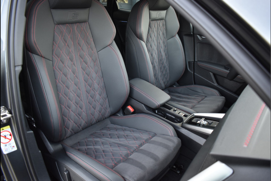 Audi A3 Sportback 45 TFSI e S-Line 245 Pk Alle Opties Pano RS-Stoel Head-Up Memory Keyless RS3 18 Inch