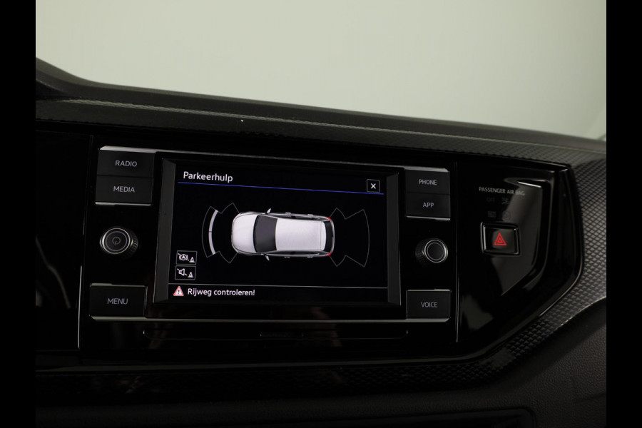 Volkswagen Polo 1.0 TSI Life 95PK | Navigatie via app | parkeersensoren | digitaal dshboard