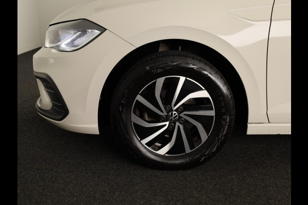 Volkswagen Polo 1.0 TSI Life 95PK | Navigatie via app | parkeersensoren | digitaal dshboard