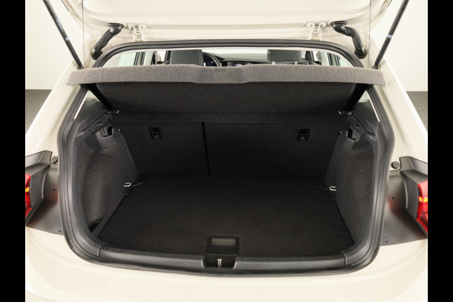 Volkswagen Polo 1.0 TSI Life 95PK | Navigatie via app | parkeersensoren | digitaal dshboard