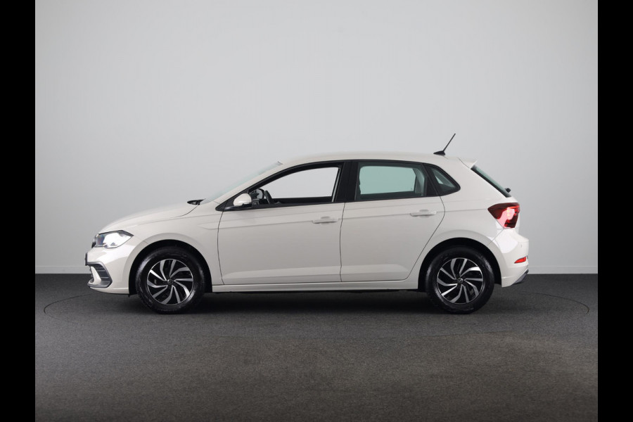 Volkswagen Polo 1.0 TSI Life 95PK | Navigatie via app | parkeersensoren | digitaal dshboard