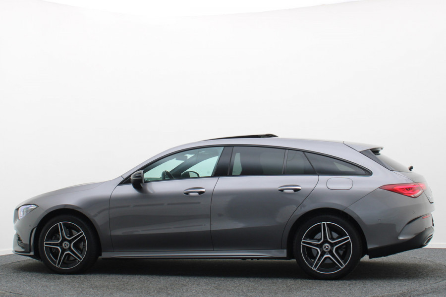 Mercedes-Benz CLA-Klasse Shooting Brake 250 e Premium Plus AMG Panoramadak, ACC, Camera, Sfeerverlichting, Trekhaak, Widescreen, 18"