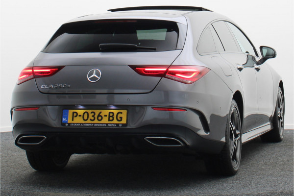 Mercedes-Benz CLA-Klasse Shooting Brake 250 e Premium Plus AMG Panoramadak, ACC, Camera, Sfeerverlichting, Trekhaak, Widescreen, 18"