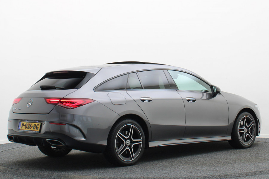 Mercedes-Benz CLA-Klasse Shooting Brake 250 e Premium Plus AMG Panoramadak, ACC, Camera, Sfeerverlichting, Trekhaak, Widescreen, 18"