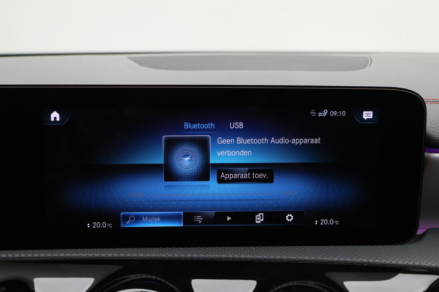 Mercedes-Benz CLA-Klasse Shooting Brake 250 e Premium Plus AMG Panoramadak, ACC, Camera, Sfeerverlichting, Trekhaak, Widescreen, 18"