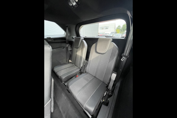 Peugeot 5008 130pk GT (Camera - LED - Keyless Entry - i-cockpit - 7 zits - Parkeersensoren V+A - Adaptieve Cruise Controle - Automatische Air