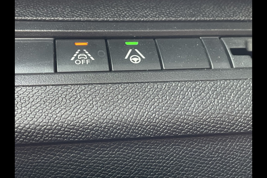 Peugeot 5008 130pk GT (Camera - LED - Keyless Entry - i-cockpit - 7 zits - Parkeersensoren V+A - Adaptieve Cruise Controle - Automatische Air