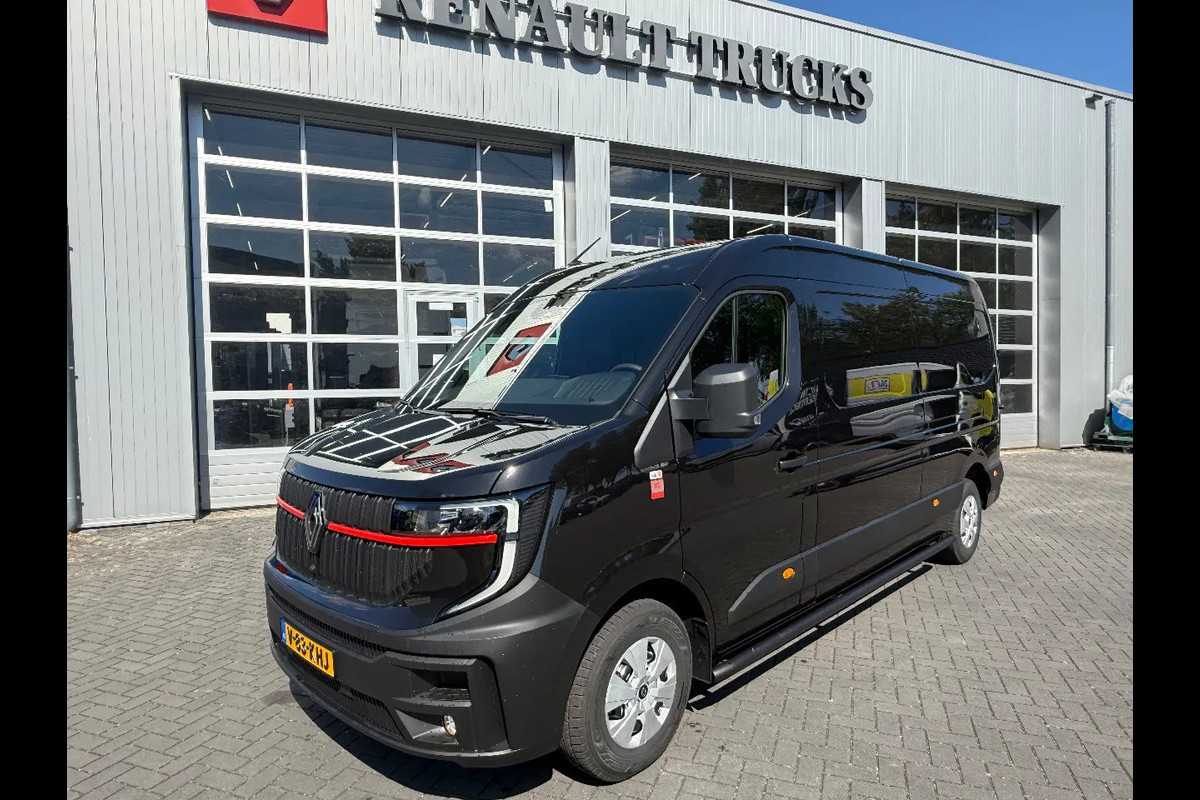 Renault Master RED EDITION 170pk L3H2 BPM VRIJ/ BETIMMERD/ SIDEBARS/ TREKHAAK/ CAMERA/ ALL WEATHER BANDEN/ RIJKLAAR!!!