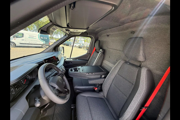 Renault Master RED EDITION 170pk L3H2 BPM VRIJ/ BETIMMERD/ SIDEBARS/ TREKHAAK/ CAMERA/ ALL WEATHER BANDEN/ RIJKLAAR!!!