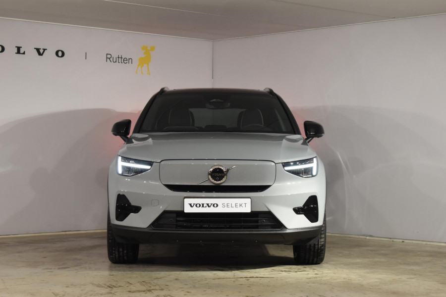 Volvo EX40 252PK Single Motor Extended Range 82 kWh Plus / Lounge pakket / Extra getint glas / Panoramadak / 360 camera / 20''velgen / zwart dak