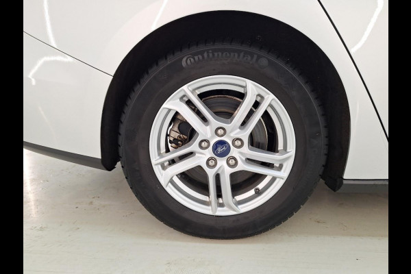 Ford FOCUS Wagon 1.0 EcoBoost Hybrid 125 PK Trend Edition Business TREKHAAK CARPLAY/ANDROID AUTO PARKEERSENSOREN