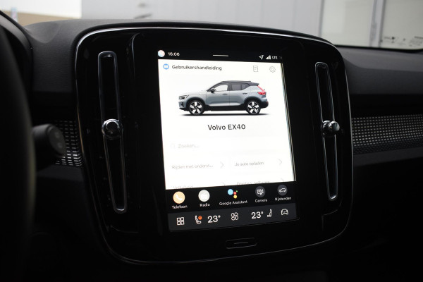 Volvo EX40 252PK Single Motor Extended Range 82 kWh Plus / Lounge pakket / Extra getint glas / Panoramadak / 360 camera / 20''velgen / zwart dak