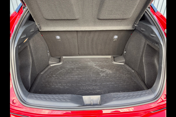 Toyota C-HR 1.8 Hybrid GR-Sport | Bi-Tone | Trekhaak | Dodehoek sensoren | Stoel & Stuur verw. | 19'' | Prijs Rijklaar!!