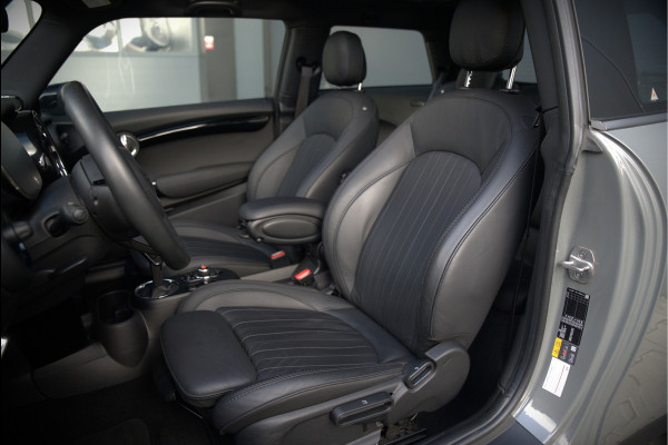 MINI Mini Electric Yours 33 kWh | Panoramadak | Harman Kardon | Head-Up Display | Union Jack | Black Pack | BTW | Stoelverwarming | Keyless | Apple Carplay | Navigatie | Camera | Parkeersensoren | Warmtepomp | Leer | Cruise