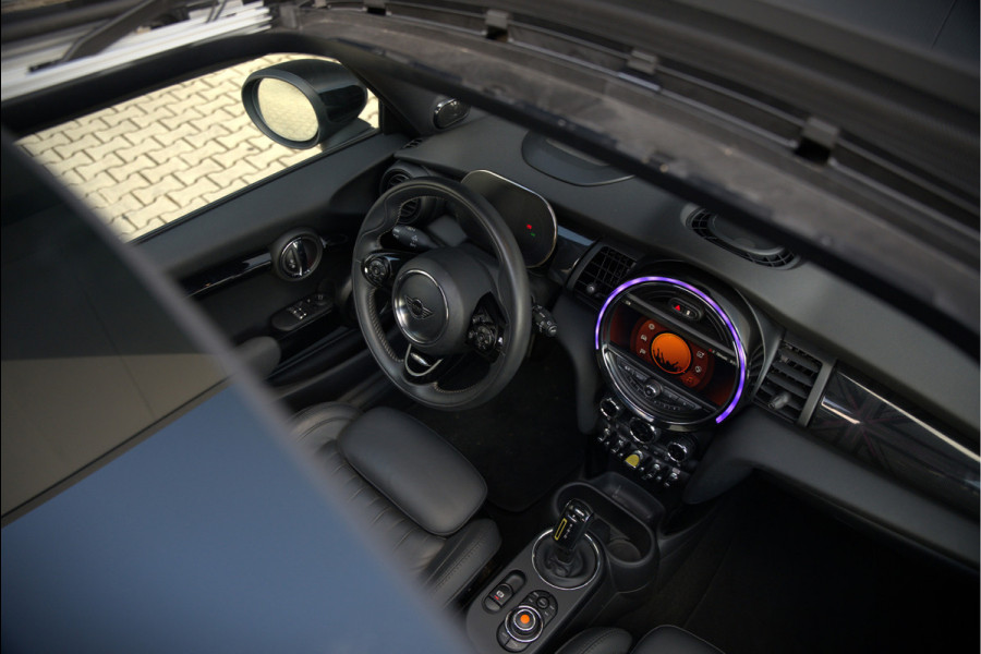 MINI Mini Electric Yours 33 kWh | Panoramadak | Harman Kardon | Head-Up Display | Union Jack | Black Pack | BTW | Stoelverwarming | Keyless | Apple Carplay | Navigatie | Camera | Parkeersensoren | Warmtepomp | Leer | Cruise