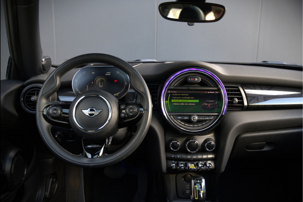 MINI Mini Electric Yours 33 kWh | Panoramadak | Harman Kardon | Head-Up Display | Union Jack | Black Pack | BTW | Stoelverwarming | Keyless | Apple Carplay | Navigatie | Camera | Parkeersensoren | Warmtepomp | Leer | Cruise