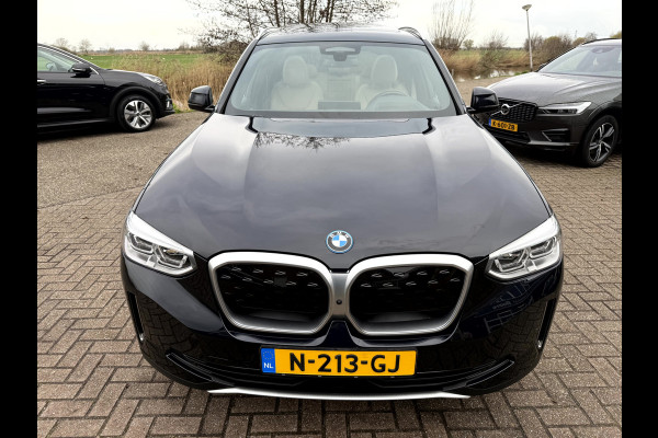 BMW iX3 High Executive 80 kWh SOH 94.5%, Panoramadak, 360 Camera, Trekhaak, Harman/Kardon