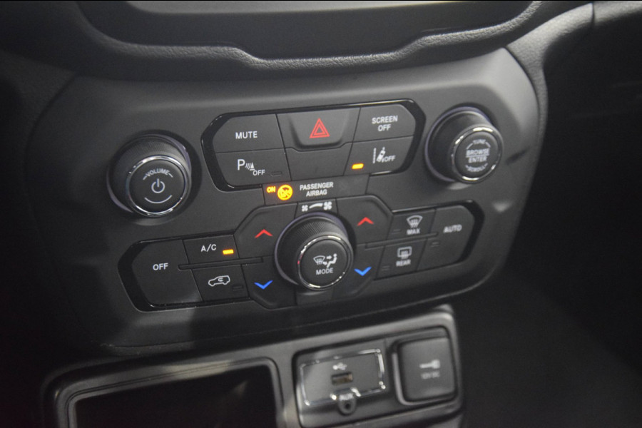 Jeep Renegade 1.0T Longitude TREKHAAK/KEYLESS/APPLE CARPLAY