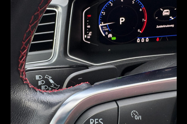 Volkswagen T-Roc 1.5 TSI Sport Business R-Line | VOL! | Afneembare Trekhaak | Panoramadak | Beats Audio | Stoelverwarming | Adaptive Cruise |