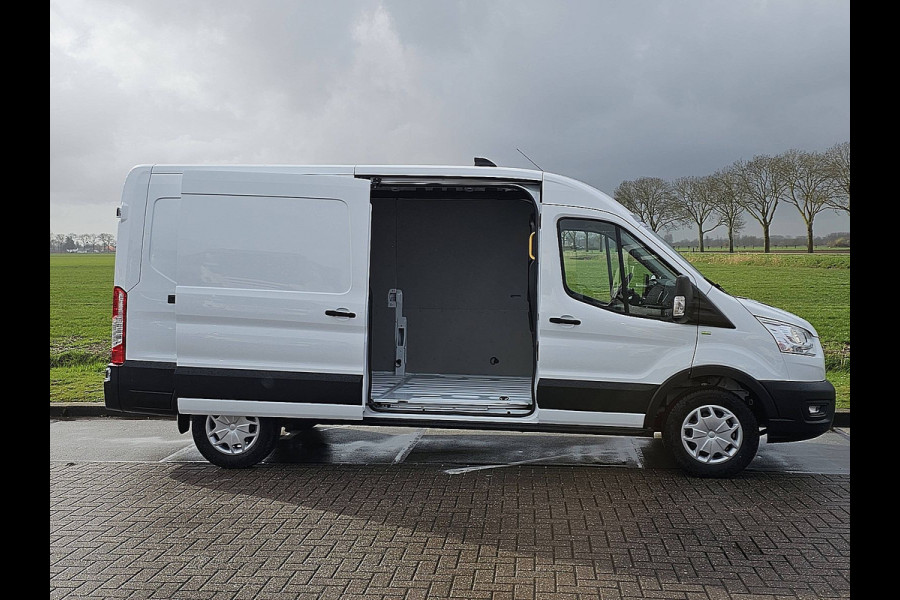 Ford Transit 350 2.0 TDCI L3H2 Trend NIEUW! Navi Camera Trekhaak
