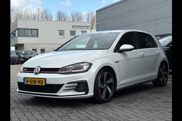Volkswagen Golf 2.0 TSI GTI Performance 245pk | Virtual Cockpit | Stoelverwarming | Achteruitrijcamera | Adaptive Cruise |